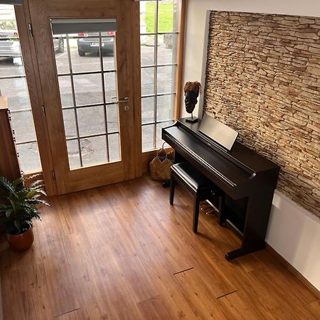 Lilan Apartment Maribor Exterior foto