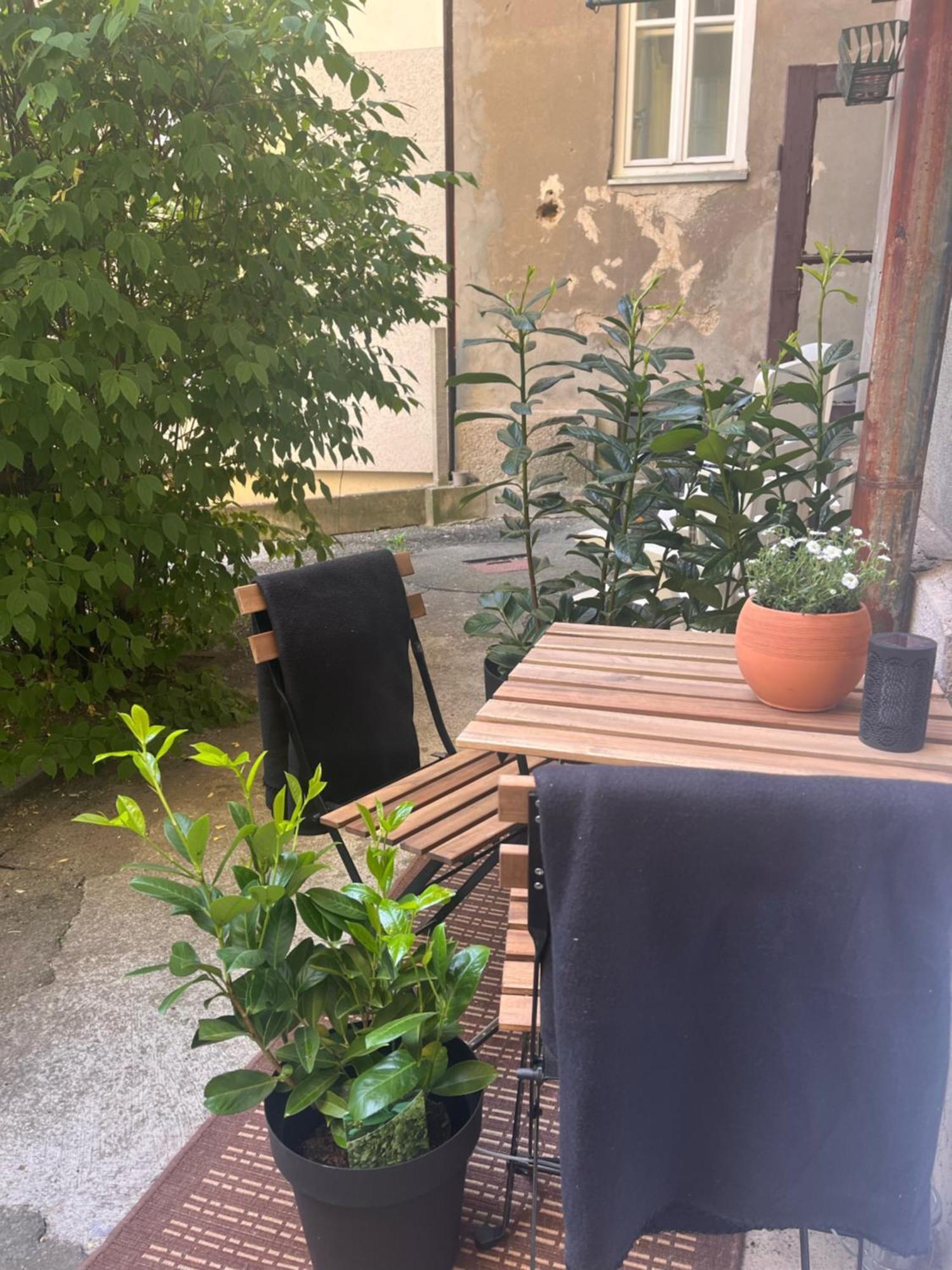 Lilan Apartment Maribor Exterior foto